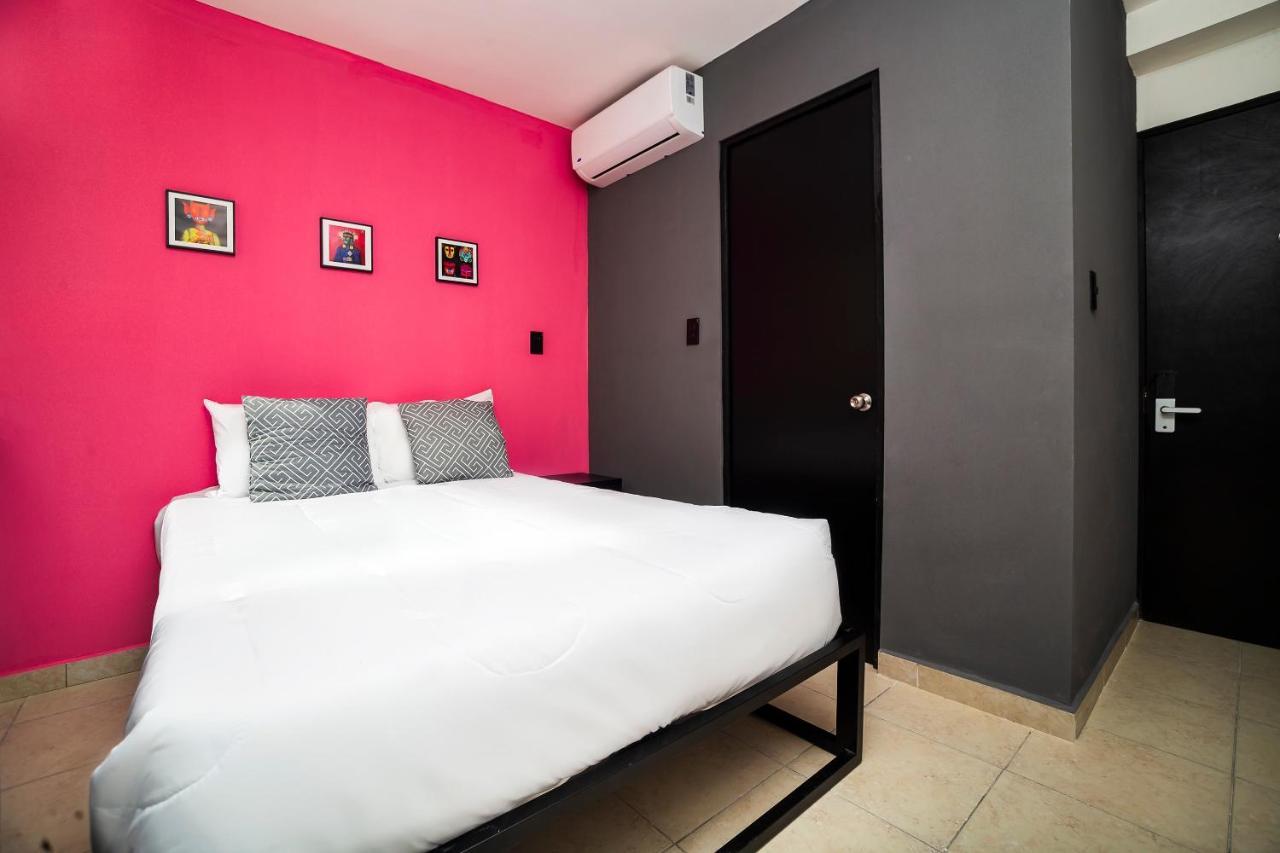 Hotel cápsula Adhoc Cintermex Monterrey